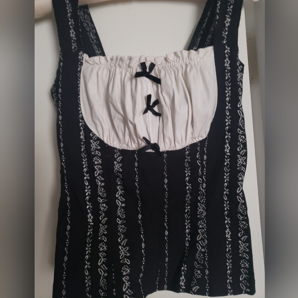 Stunning Barmaid/ Milkmaid top